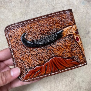 Cartera de cuero tallada a mano, billetera con calavera, billetera plegable estilo vaquero occidental para hombre, billetera de cuero repujado, regalo para él, regalo para hombre, regalo para papá