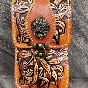 Funda de cuero estilo occidental para teléfono, hecha a mano, tallada, con correa, soporte para teléfono celular, regalo de cuero para él, regalo para hombre, regalo para papá.