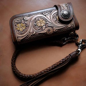Cartera de motociclista de cuero tallado para hombre, billetera plegable de cuero con diseño floral, billetera estilo vaquero occidental, regalo para él, regalo para hombre, regalo para papá.