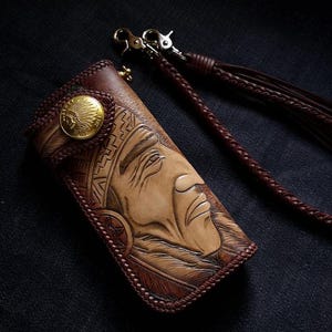 Cartera de motociclista de cuero tallado para hombre, billetera plegable de cuero con labrado de jefe indígena, billetera de vaquero occidental, regalo para él, regalo para hombres