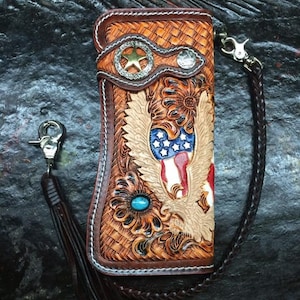 Geschnitzte Leder Herren Biker Brieftasche Kette Adler punziert Leder Bifold Brieftasche Western Cowboy Brieftasche Geschenk für ihn Geschenk für Männer Geschenk für Papa