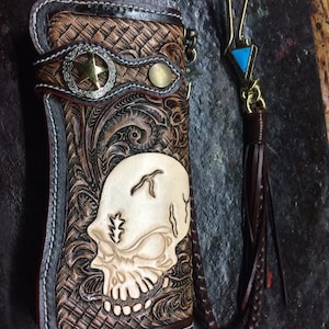 Cartera de motociclista de cuero tallado para hombre, billetera plegable de cuero con calavera y cadena, billetera de vaquero occidental, regalo para él, regalo para hombres, regalo para papá