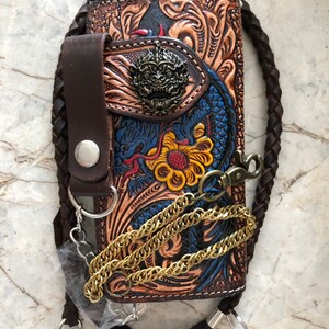 Geschnitzte Leder Herren Biker Brieftasche Kette Drachen punziert Leder Bifold Brieftasche Western Cowboy Brieftasche Geschenk für ihn Geschenk für Männer Geschenk für Papa