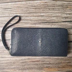 Cartera de raya azul marino Cartera de piel de raya genuina Cartera de piel de raya pulida Cartera exótica Cartera plegable Regalo para mamá Regalo para ella
