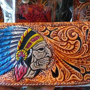Geschnitzte Leder Herren Biker Brieftasche Kette Indigener Häuptling Punzierte Leder Bifold Brieftasche Western Cowboy Brieftasche Geschenk für Ihn Geschenk für Männer