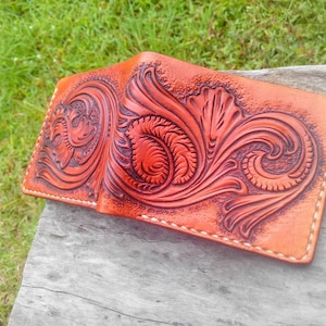 Cartera de cuero tallada a mano, cartera floral, cartera plegable estilo vaquero occidental para hombre, cartera de cuero repujado, regalo para él, regalo para hombre, regalo para papá