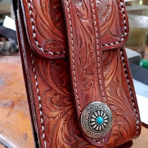 Western Leder Handytasche Gürtelclip geschnitztes Leder handgefertigt punziert Leder Handyhalter Leder Geschenk für ihn Geschenk für Männer Geschenk für Papa
