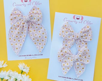 Dainty Daisy Pink Sailor Bows