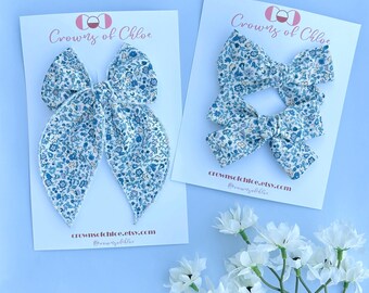 Dainty Blue Floral Spring Bows