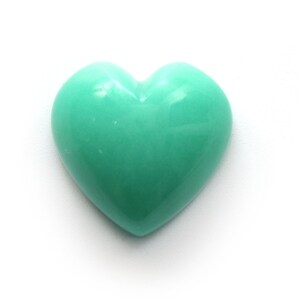 Chrysoprase Smooth Heart Shape Carving Loose Gemstone, 20x20 mm, Chrysoprase Heart, Chrysoprase Cabochon Gemstone, 1 Piece/ Pair (2 Pieces)