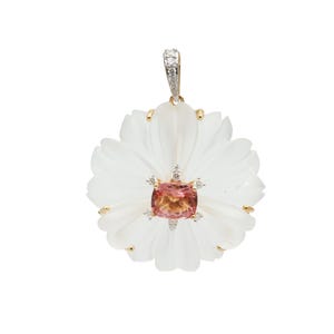 Crystal Carving Pendant, Solid Gold Pendant, Crystal Carving Tourmaline Flower Pendant, Tourmaline Gemstone Necklace, Tourmaline Gemstone