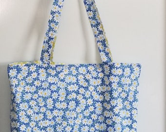 Tote Bags White Daisy On Blue Background Seamless Pattern Vector Travel Totes Bag Fashion Handbags Shopping Zippered Tote For Women Waterproof Hand 