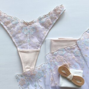 Cotton Candy Blooms Lace | Friday French Cut Kit
