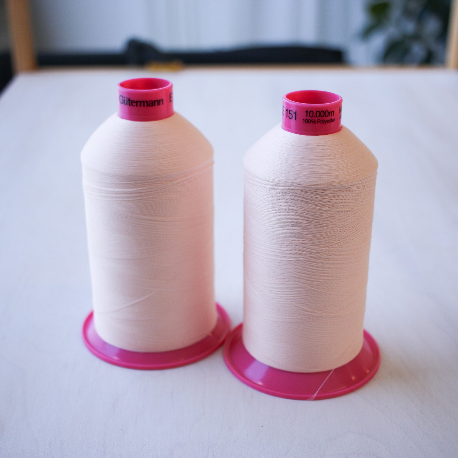 E151 Gutermann Serger/overlocker Thread 2 Spools Etsy