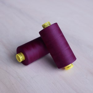 Gütermann Mara 120 Industry Quality Thread 100% Polyester 1000 meters Plum #718