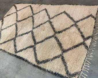 Authentic Vintage Moroccan Rug MNRG32446480 - 7’5” x 4’11”