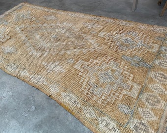 Authentic Vintage Moroccan Rug MNRG4017505 - 4’9” x 10’4”