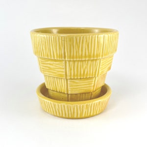 1950&#39;s 4&quot; Yellow  McCoy Basketweave Flower Pot/Planter with Attached Saucer