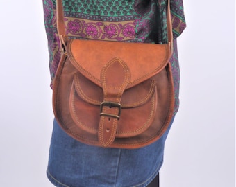 Unisex Leder Umhängetasche, Satteltasche, Handtasche, Ledertasche, Boho Tasche, kleine Ledertasche, braune Tasche