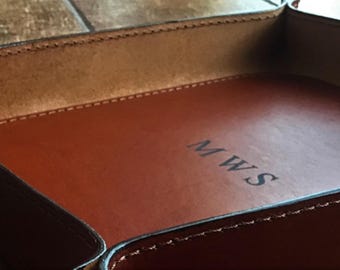 Personalized Leather Valet Tray – Handmade Catch-All Organizer for Home & Office | Custom Gift for Him or Her