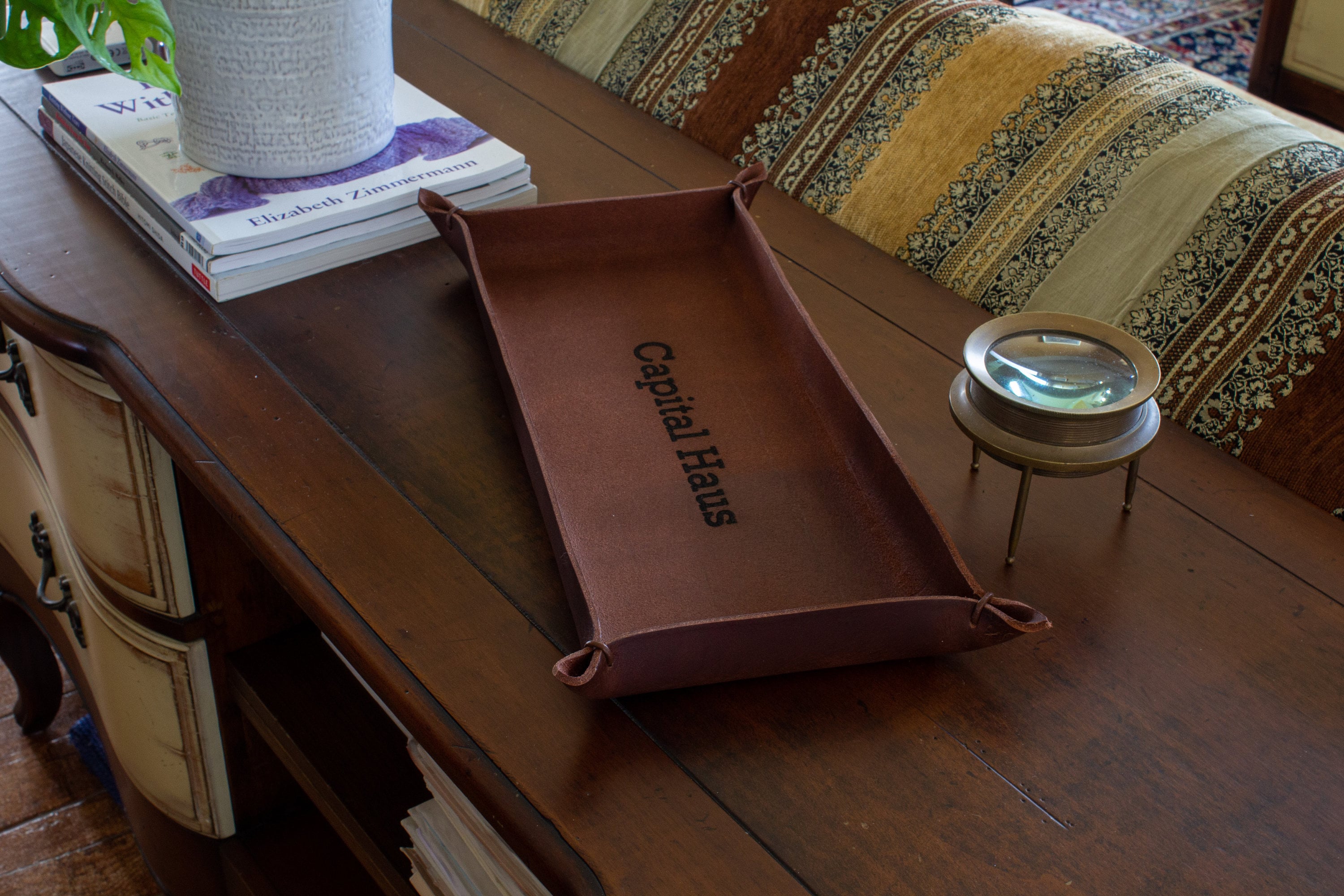 Handcrafted Leather Catch-All Tray for Home or Office Storage and Orga -  theBugsoftheBags