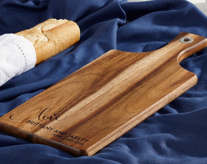 Personalized Bread Board, Customized Cheese Board, Acacia Paddle Board, Wedding Gift, Housewarming Gifts, Hosting Present, Christmas Gifts