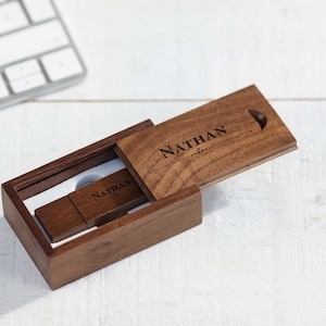 Personalized Wooden USB 32GB, Engraved USB In a box, Wedding Flash Drive, Memory Drive, Custom Flash Drive, Memory Stick