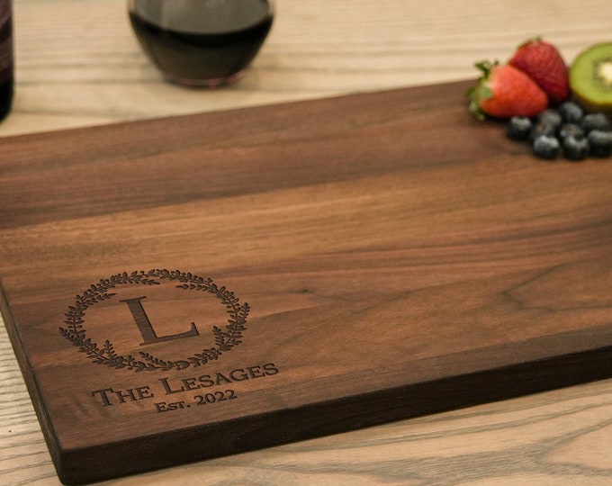 Personalized cutting board, Custom cutting board, Engraved board, Wedding gifts, Gifts for the couple, charcuterie board, Christmas gifts