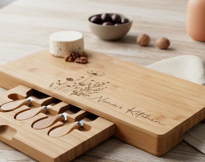 Personalized Charcuterie Board – Floral Design: Custom Engraved  Cheese Board,  Kitchen Decor, Mom, Grandma, Birthday, Nonna's Kitchen Gift