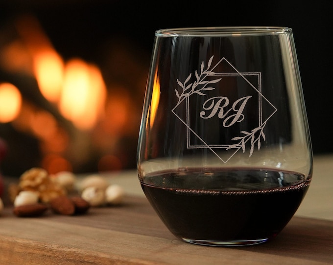 Personalized wine Glass, wine glasses, Stemless wine glass, Engraved Glass, Monogram wine Glass, wedding gifts, bridesmaid gifts