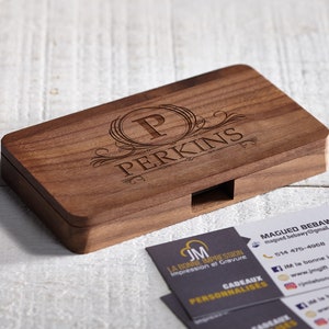 Étui personnalisé pour cartes de visite, porte-cartes de visite en bois personnalisé, cadeau d'employé, cadeau de patron, cadeau de nouvel emploi, cadeau de cadre, cadeau de patron