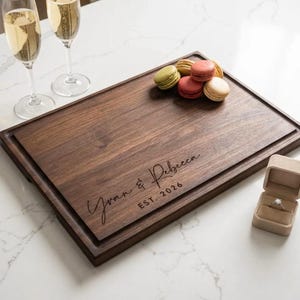 Personalized cutting board, Custom cutting board, Engraved cutting board, Wedding gifts, Gifts for the couple, Christmas gifts