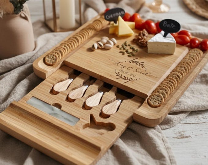 Personalized cheese board set, Custom cheese board set, Engraved cutting board, Wedding gifts, Gifts for the couple, Christmas gifts