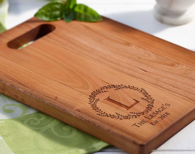 Personalized cutting board, Custom cutting board, Engraved cutting board, Wedding gifts, Gifts for the couple, Christmas gifts