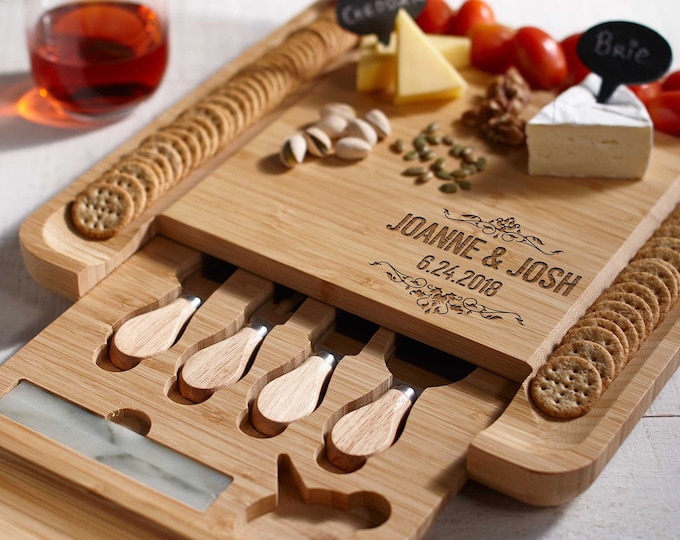 Personalized cheese board set, Custom cheese board set, Engraved cutting board, Wedding gifts, Gifts for the couple, Christmas gifts