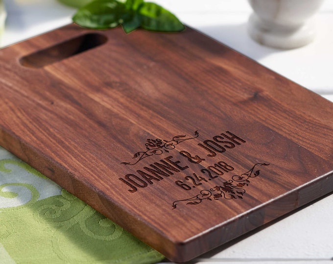 Personalized cutting board, Custom cutting board, Engraved cutting board, Wedding gifts, Gifts for the couple, Christmas gifts