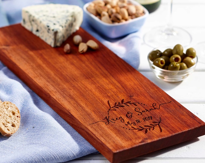 Personalized cheese Board, customized cheese board, custom cutting board, wedding gift, housewarming gifts, wedding gifts, Christmas gifts