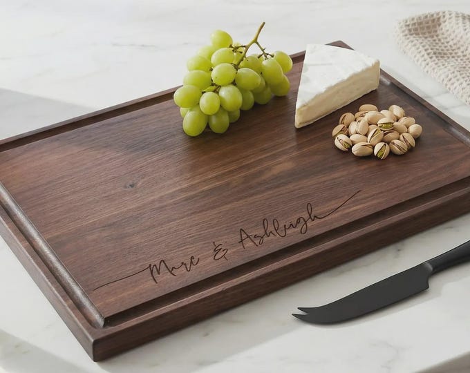 Personalized Charcuterie Board – Couple Names: Custom Cutting Board | Wedding, Hosting, Housewarming, Engagement, Anniversary, Engraved Gift