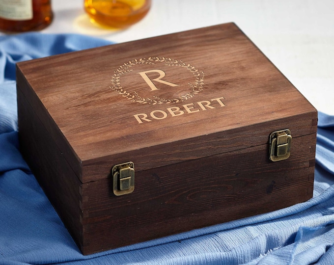 Personalized wooden gift box, Engraved Name Box, Wooden Keepsake box, Groomsman gift box, Rustic Gift Box, Christmas gift box