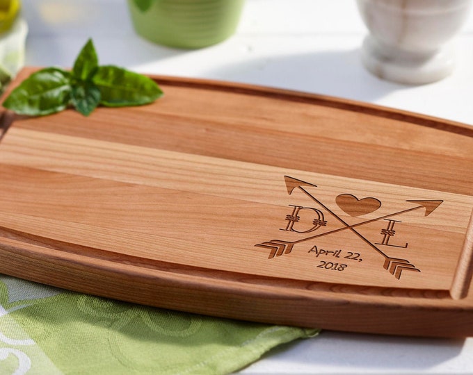 Personalized cutting board, Custom cutting board, Engraved cutting board, Wedding gifts, Gifts for the couple, Christmas gifts