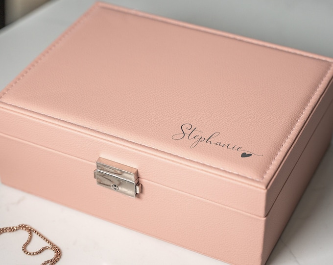 Personalized Pink Leatherette Jewelry Box: Elegant Storage & Stunning Customization - Perfect for Mother's Day, Valentine's Day