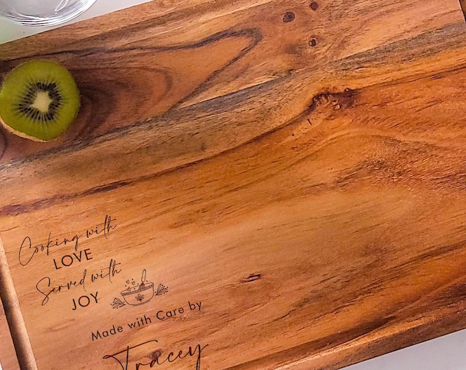 Personalized Cutting Board for Her – Custom Engraved Decor Gift for Mom/Grandma – Unique Wooden Charcuterie Board for Mothers Day & Birthday