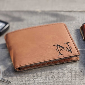 Portefeuille mince personnalisé pour homme - Portefeuille à deux volets gravé personnalisé, fête des pères, mari, fils, anniversaire, Noël, cadeau de remise des diplômes