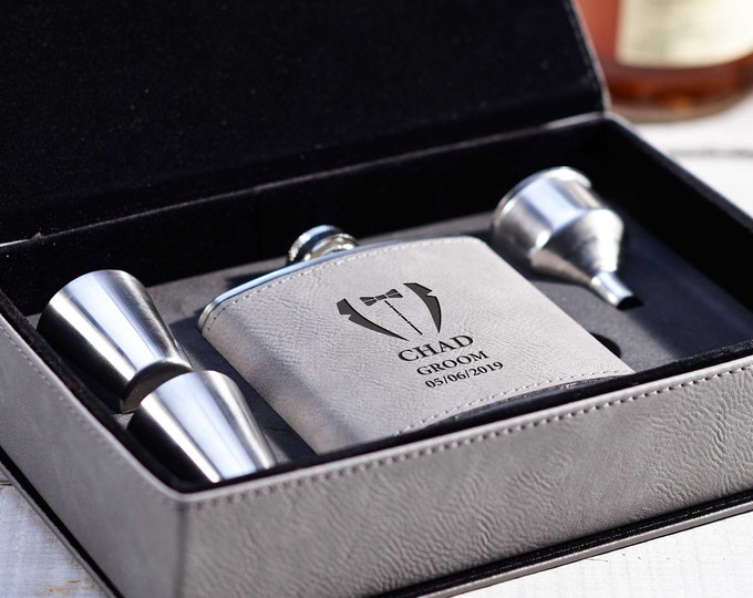 Personalized Flask, Personalized Flask Set with Shot Glasses , wooden gift box with flask, Groomsman Gifts, Best man Gifts. weddings gifts