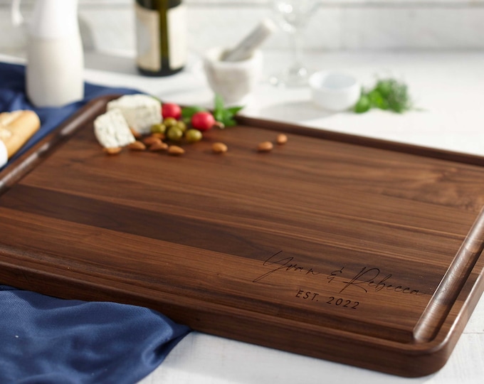 Walnut with Juice Groove, Personalized cutting board, Custom cutting board, Engraved cutting board, Wedding gifts,  Christmas gifts