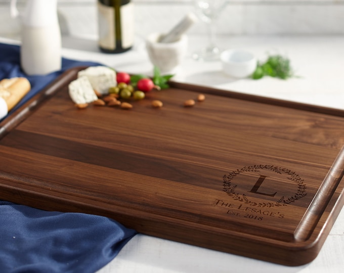 Walnut with Juice Groove, Personalized cutting board, Custom cutting board, Engraved cutting board, Wedding gifts,  Christmas gifts