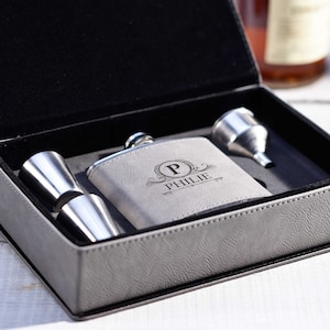 Personalized Flask, Personalized Flask,  Shot Glasses and a Funnel in a Gift Box, Gift for Him, Father&#39;s Day, Husband, Valentine&#39;s Day Gift