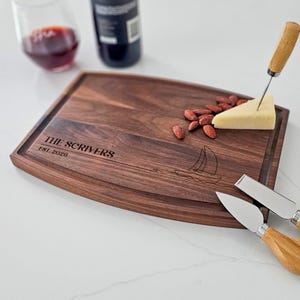 Personalized cutting board – Sail Boat: Custom Engraved Nautical charcuterie board, Coastal Gift, Sailor Gift, Captain Gift, Wedding Gift