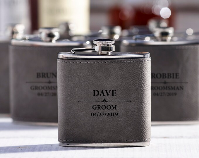 Personalized Set Of 10 Flasks, Groomsmen Wedding Gift, Best Man Leather Flasks, Customized Wedding Flasks, Engraved Leatherette Flasks