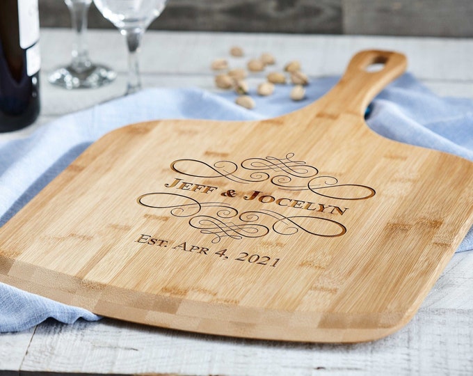 Personalized pizza board, custom pizza peel, engraved pizza board, housewarming gift, Pizza lovers